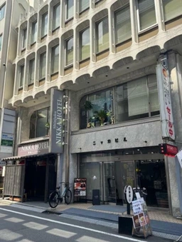 ■新宿西口駅 徒歩3分 現況:事務所仕様物件 【飲食不可、業種相談可】外観