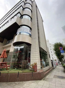 馬車道駅徒歩4分 飲食可外観