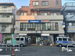 喜多見駅南口徒歩2分 好立地路面物件外観