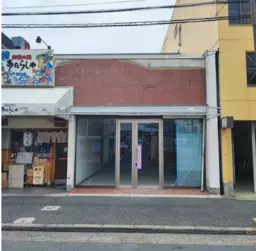初芝駅 徒歩1分 駅前ロータリー目の前 1-2F一棟貸しスケルトン物件 【飲食可】外観
