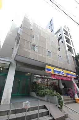 ≪新宿駅 徒歩2分｜1階路面｜店舗事務所≫外観