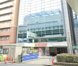 なんば駅B6出口 徒歩1分 サービス店舗相談可能外観