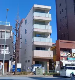 入谷駅 徒歩5分 2025年5月新築 ⾔問通り沿いの路面店 1Fスケルトン物件 【飲食可】外観