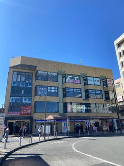 JR中央線「豊田」駅北口ロータリーに面す、重飲食可、エレベーター有外観