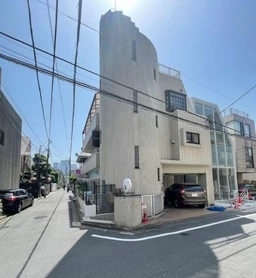 ≪表参道駅 徒歩4分｜B1階・スケルトン≫外観