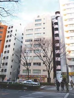 新宿三丁目駅 徒歩1分 スケルトン物件 【飲食不可】外観