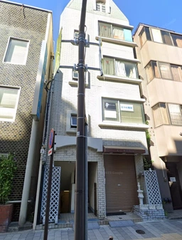 四谷三丁目駅徒歩7分 1階路面店外観