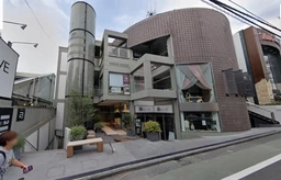 自由が丘駅徒歩５分！飲食は軽飲食はOKです！外観