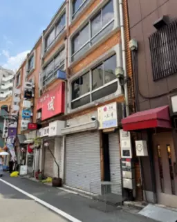 新宿三丁目駅 徒歩2分 スケルトン物件 【業種相談】外観