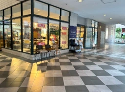 【1階 2区画】天王洲アイル駅 徒歩1分!!天王洲アイル駅直結!!大型オフィスビル1階の物件!!お気軽にお問い合わせく外観