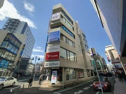 本厚木駅徒歩1分 飲食不可外観