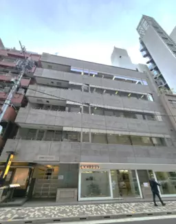 【東銀座エリア】休日でも賑わいのある歌舞伎座至近の路面物件。居抜きもご相談可能ください。外観