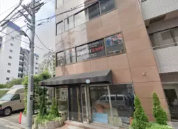 西麻布の希少な1階店舗外観