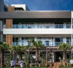 片瀬江ノ島駅 徒歩5分 1F-B 店舗区画 【飲食不可】