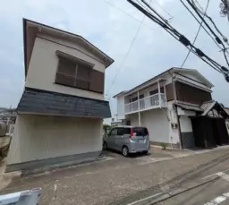 ■岸根公園駅 徒歩4分 現況:その他 その他居抜きなど物件 【カフェ・飲食店兼居宅に最適】