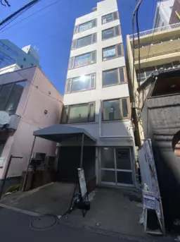 白山駅 徒歩1分 通り沿い 【飲食不可】外観