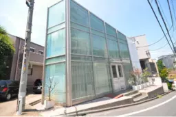 明治神宮前〈原宿〉駅 徒歩6分 スケルトン物件 【飲食可】外観
