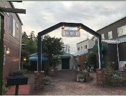 聖蹟桜ヶ丘駅バス6分 フレンチレストラン居抜き外観