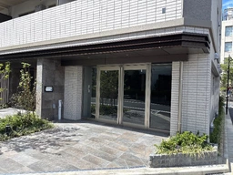 1階(マンションエントランス側)、室内事務所仕様外観