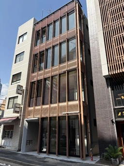隠れ家として最適物件/1,2階飲食可能、3階サービス店舗相談可能外観