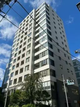 市ケ谷駅 徒歩3分 1階路面物件 【軽飲食可】シャッター付き外観