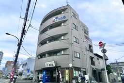 マンション1階の事務所です!外観