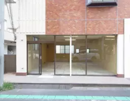 船橋駅 徒歩5分 1F-B区画 スケルトン物件 【飲食不可】外観