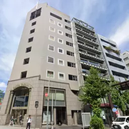 神田駅 徒歩2分 駅近好立地店舗 神田金物通り沿い 地下1階~1階外観