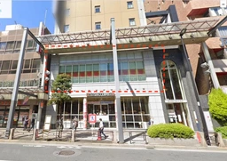 JR亀戸駅徒歩3分!明治通り沿いの大型店舗!2階への専用階段、エレベーターあり!外観