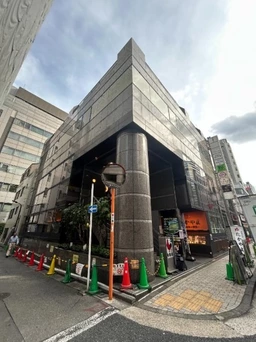 ≪新橋駅徒歩3分|1階・焼肉居抜き|128.26㎡≫外観