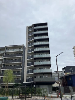 高槻駅 徒歩2分 新築マンション1階路面スケルトン物件 【業種相談】外観