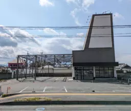 熊取駅 徒歩18分、車7分 国道170号線沿い 平屋建て スケルトン物件【飲食可】外観