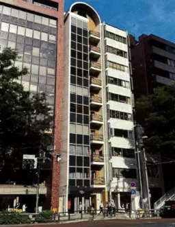 【サービス店舗可】渋谷駅徒歩3分、宮下パーク向かいの店舗ビル!2024年外構リニューアル済みで綺麗な外観です外観