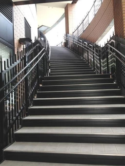 サンノミヤ南|公園に隣接する穏やかな立地外観