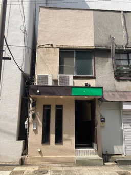 日ノ出町駅 徒歩3分 1階 現況:小料理屋居抜き物件 【何業も可】外観