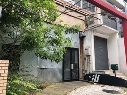 中心地から離れたオフィスエリア「磯上通」の店舗ビル｜1～3Fセット賃貸