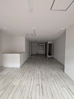 モトマチ商店街|ガラス面2F