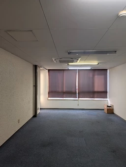 モトマチ商店街｜エレベーターで4階区画外観