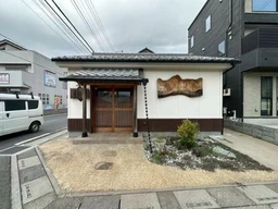 七里駅 徒歩7分／角地の寿司店居抜き物件【重飲食可】外観