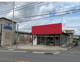 瀬谷駅徒歩11分 旧バイクショップ外観