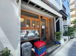 【UT1007】前テナントは営業実績10年! 内装状態良好で業態転用しやすい!外観