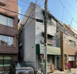 代々木公園駅 徒歩1分 2F〈202区画〉スケルトン物件 【飲食可】外観