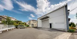 新奥多摩街道沿い/天井高最大6.5m外観