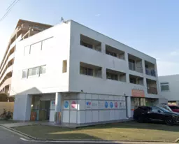 千葉駅 徒歩8分◆閑静な住宅街に位置するテナント◆護国神社通り沿いの路面店◆駐車場約4台分付き◆