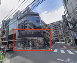 麻布十番駅1分のB1〜1階計18坪テナント!カフェ居抜き引き渡し。飲食。物販、サービスに最適!【重飲食相談可能】外観