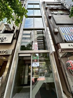 ☆新橋駅 徒歩3分 スケルトン物件☆外観