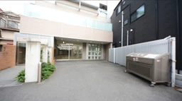 弘明寺駅 徒歩5分,飲食店可,土日・祝日利用可,駐車場４台（契約台数相談可能）外観