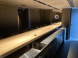 【美内装】麻布十番の寿司屋居抜き物件です外観