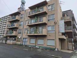 甲州街道沿いの1階路面物件!!外観