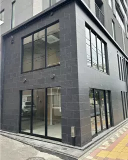 藤沢駅 徒歩5分 1-2F一括貸〈店舗2〉スケルトン物件【軽飲食可】外観